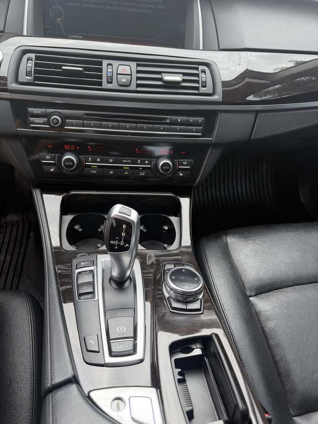 BMW 5 Series &mdash; Centre console