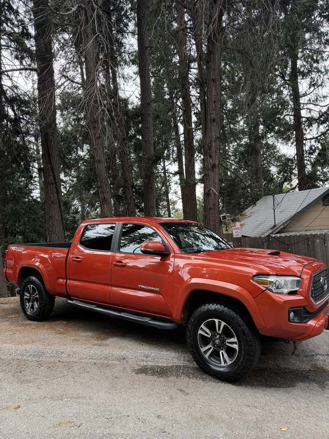 Toyota Tacoma TRD &mdash; Profile