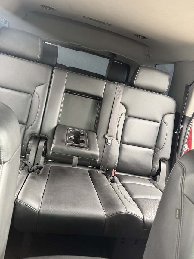 GMC Yukon &mdash; Second row