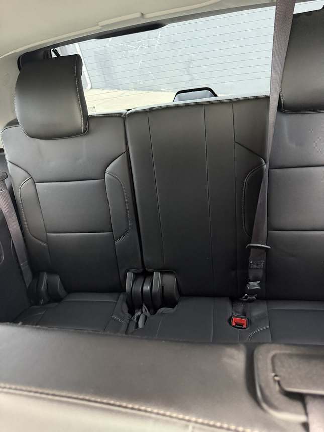 GMC Yukon &mdash; Third row